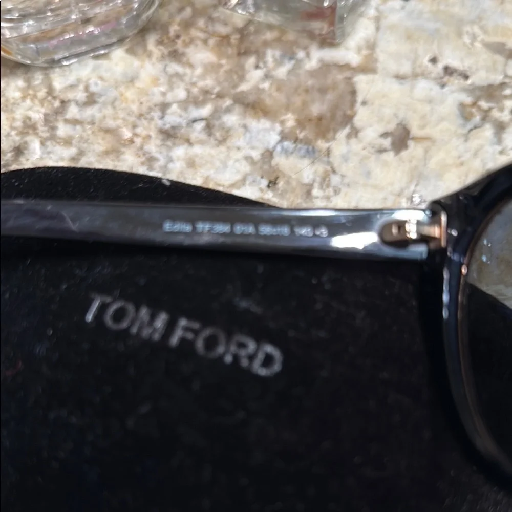 Tom Ford Black Cat-Eye Edita Sunglasses Sleek Design with case
